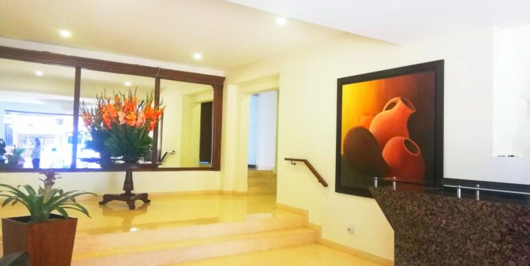 Arrendamos, apartamento, santa barbara, bogotá, exterior, iluminado, inmobiliaria tanis, tanis, económico, amplio, confortable, excelent servicio (1)
