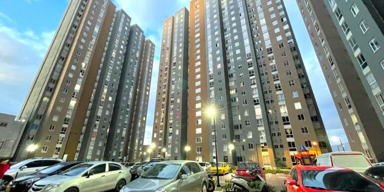 Arriendo apartamento, apto, 2 habitaciones, exterior, amplio, iluminado, inmobiliaria tanis, tanis, bogotá, vista panorámica, hermoso (2)