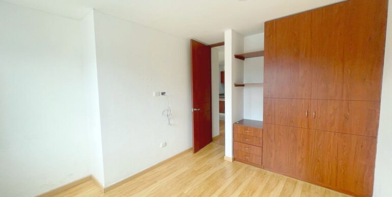 Arriendo, apartamento, exterior, iluminado, amplio, Cedritos, inmobiliaria tanis, tanis, carulla, calle 140.4