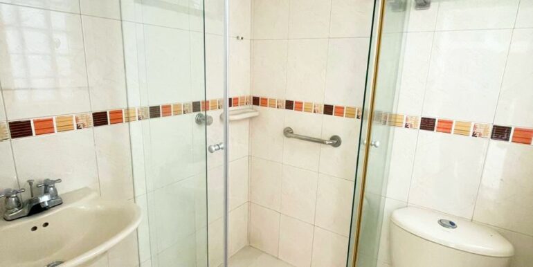 Arriendo, casa, roma, Catalina, Av 1 Mayo, exterior, iluminada, amplia, inmobiliaria tanis, tanis (1)