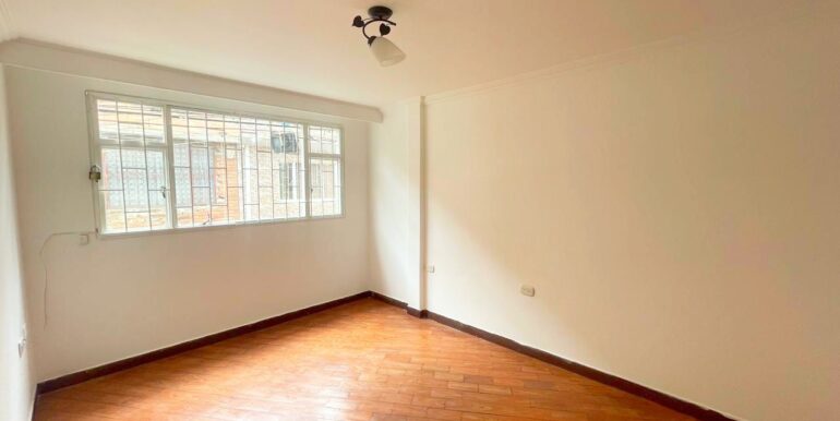 Arriendo, casa, roma, Catalina, Av 1 Mayo, exterior, iluminada, amplia, inmobiliaria tanis, tanis (4)