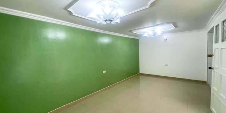 Arriendo, casa, roma, Catalina, Av 1 Mayo, exterior, iluminada, amplia, inmobiliaria tanis, tanis (9)