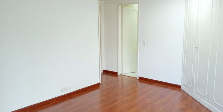 Arriendo, vendo, apto, exterior, iluminado, amplio, inmobiliaria tanis, tanis, carrera 11, bogota, edificio moderno (4)