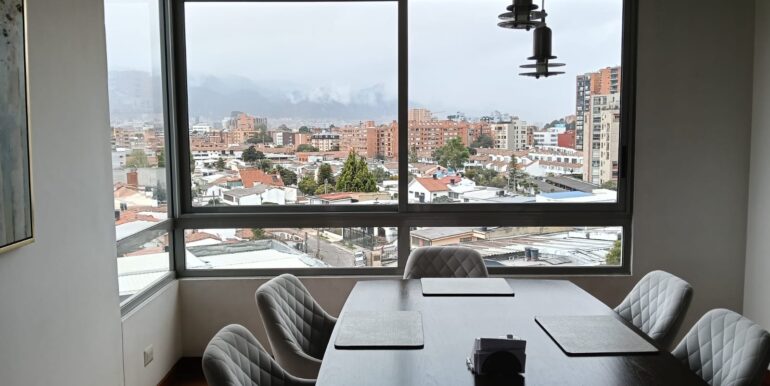 SALA COMEDOR Y VISTA EXTERIOR