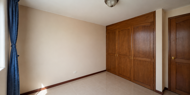 venta-apto-cedritos-iluminado-amplio-confortable-chapinero-bogota-inmobiliaria-tanis-tanis-habitacion-2